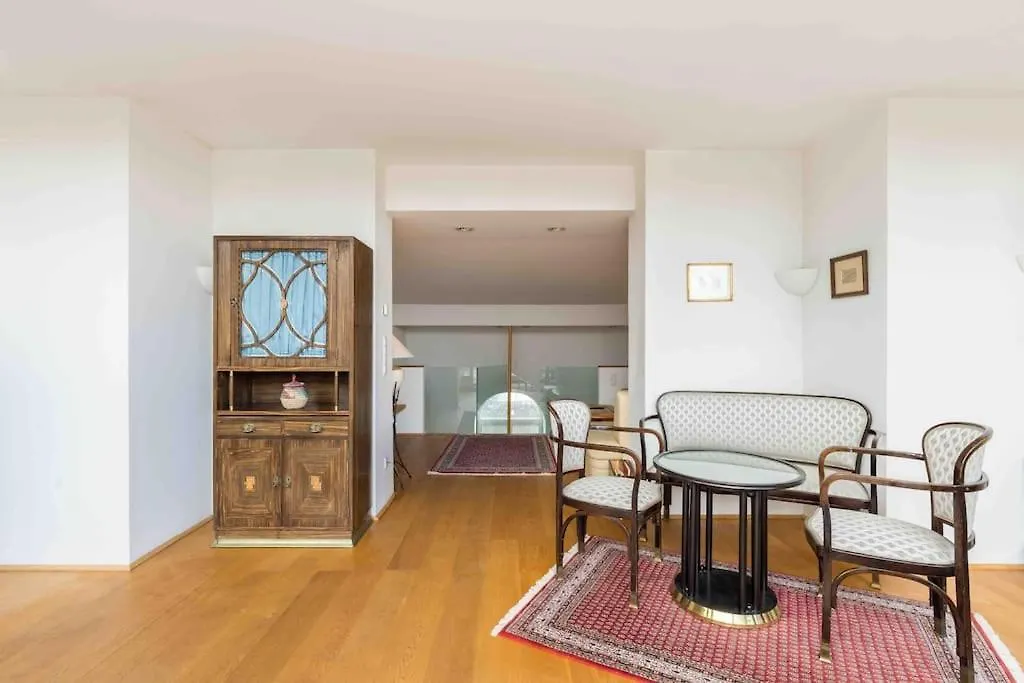 Whirlpool , Dachterrasse , Wienblick , Zwei Etagen Appartamento Vienna