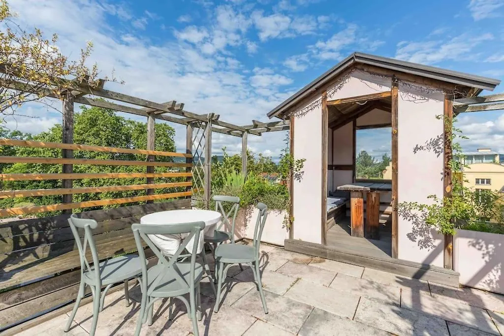 Whirlpool , Dachterrasse , Wienblick , Zwei Etagen 0*, Wien Østrig