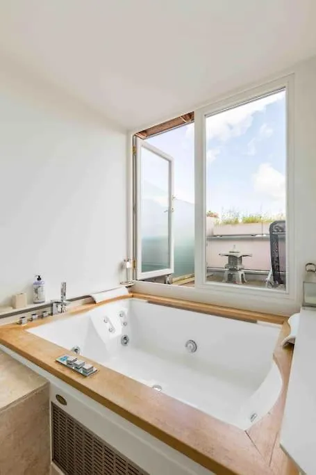 Whirlpool , Dachterrasse , Wienblick , Zwei Etagen 0*, Wien