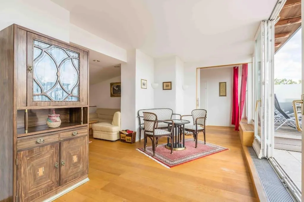 Whirlpool , Dachterrasse , Wienblick , Zwei Etagen Apartmán